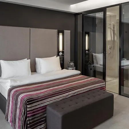 11 Mirrors Design 5* 키예프