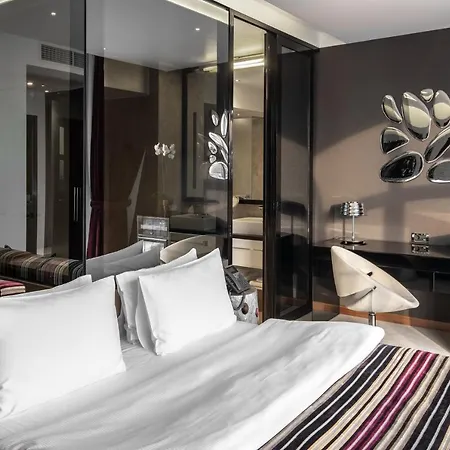 11 Mirrors Design Hotel Kiew