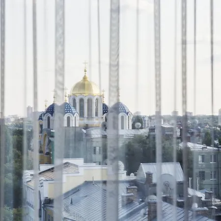 Отель 11 Mirrors Design