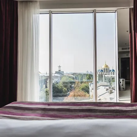 11 Mirrors Design Отель 5*