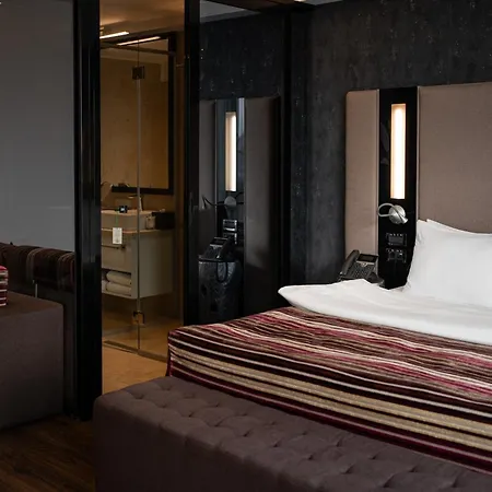 Hotel 11 Mirrors Design Kiev
